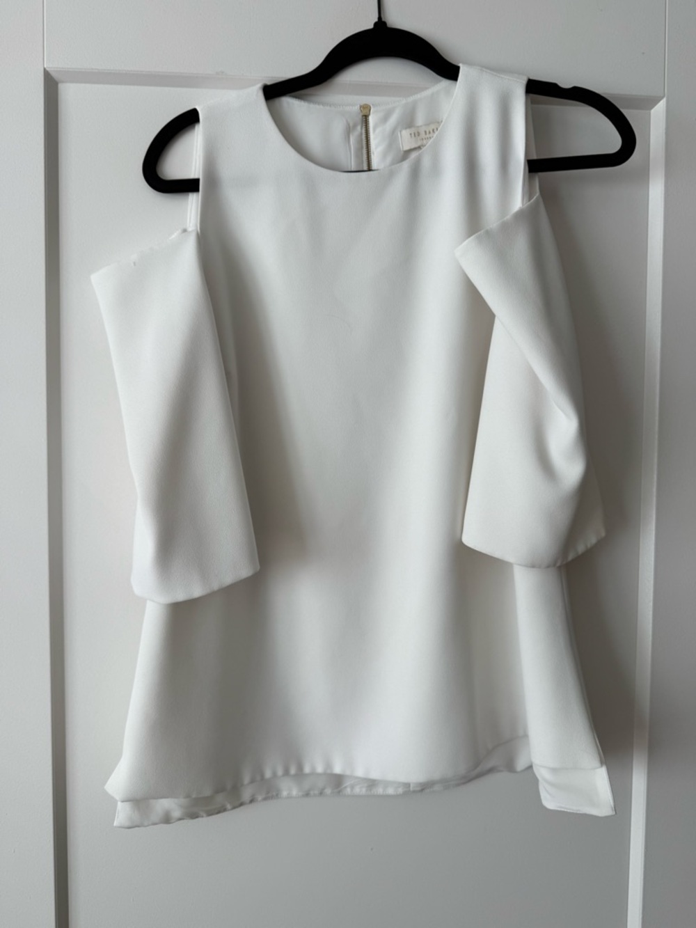 Ted Baker White Cold-Shoulder Blouse size 4